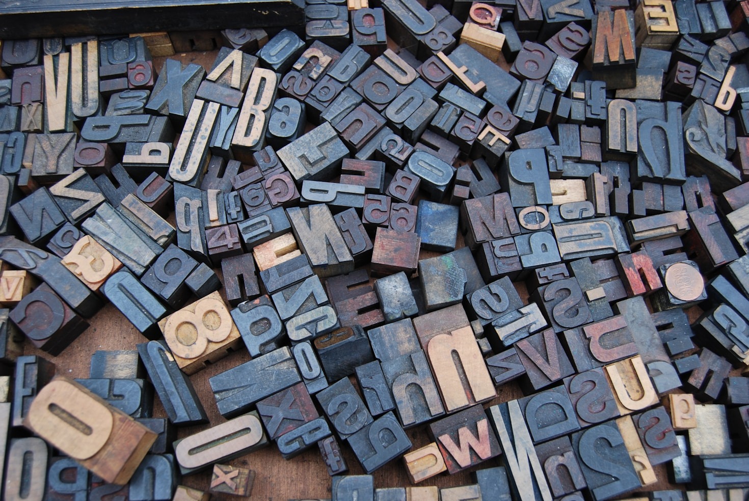 The Intersection of Words and Emotions in Human Interaction